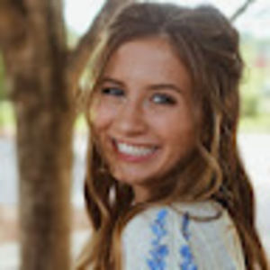 Meet your Posher, Kaelyn